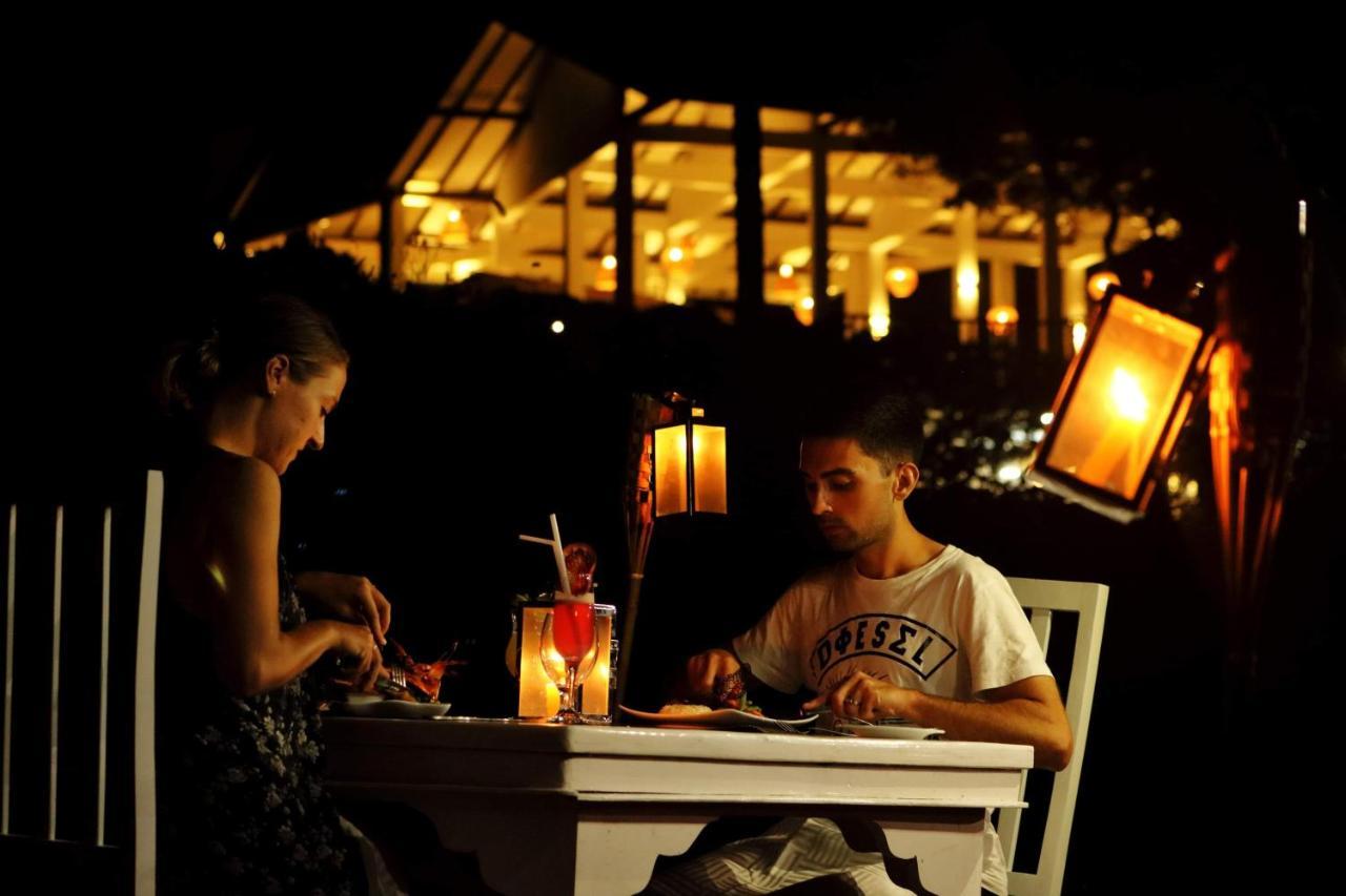 Samudra Beach Resort Тангалла Экстерьер фото