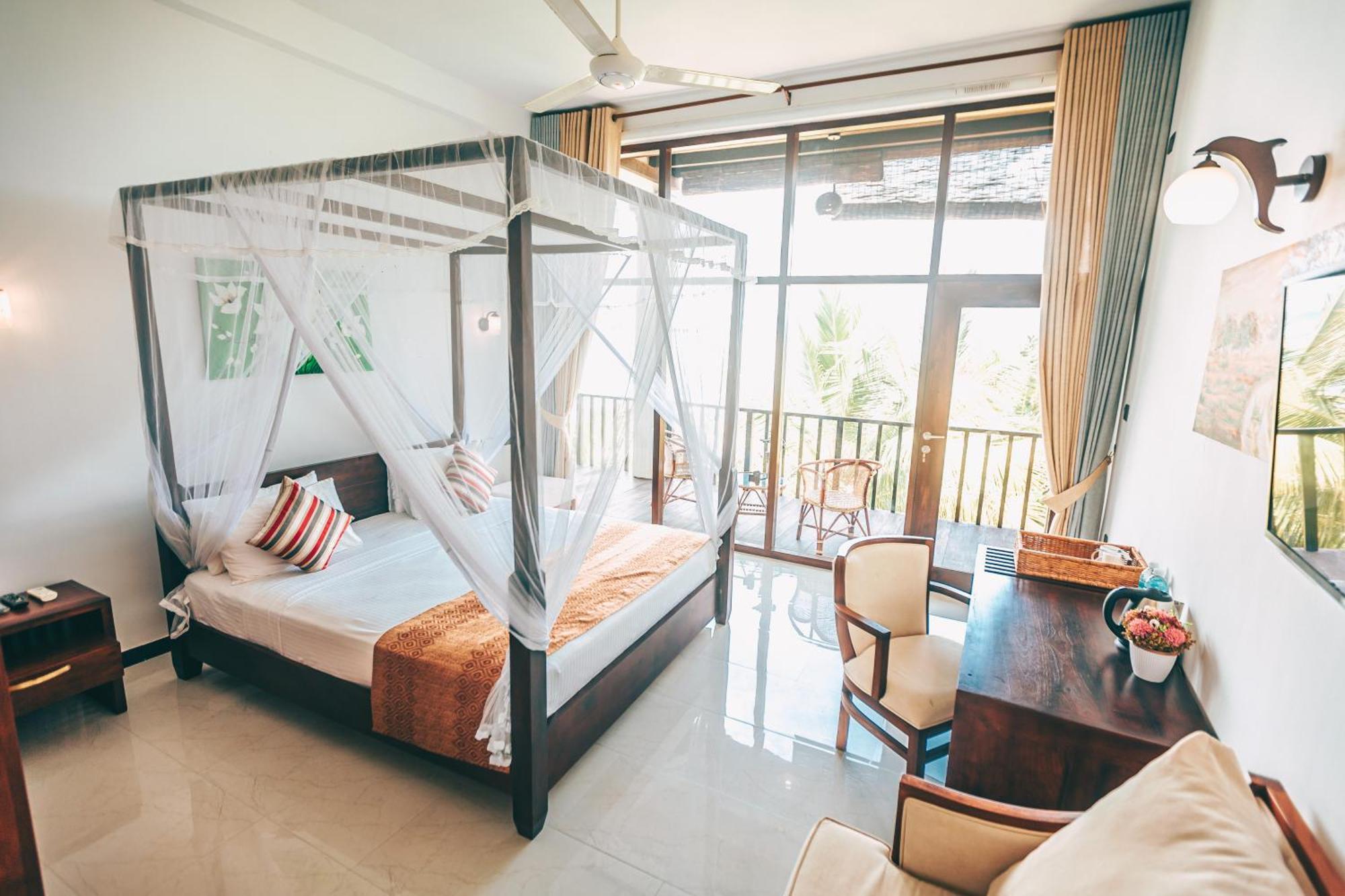 Samudra Beach Resort Тангалла Экстерьер фото