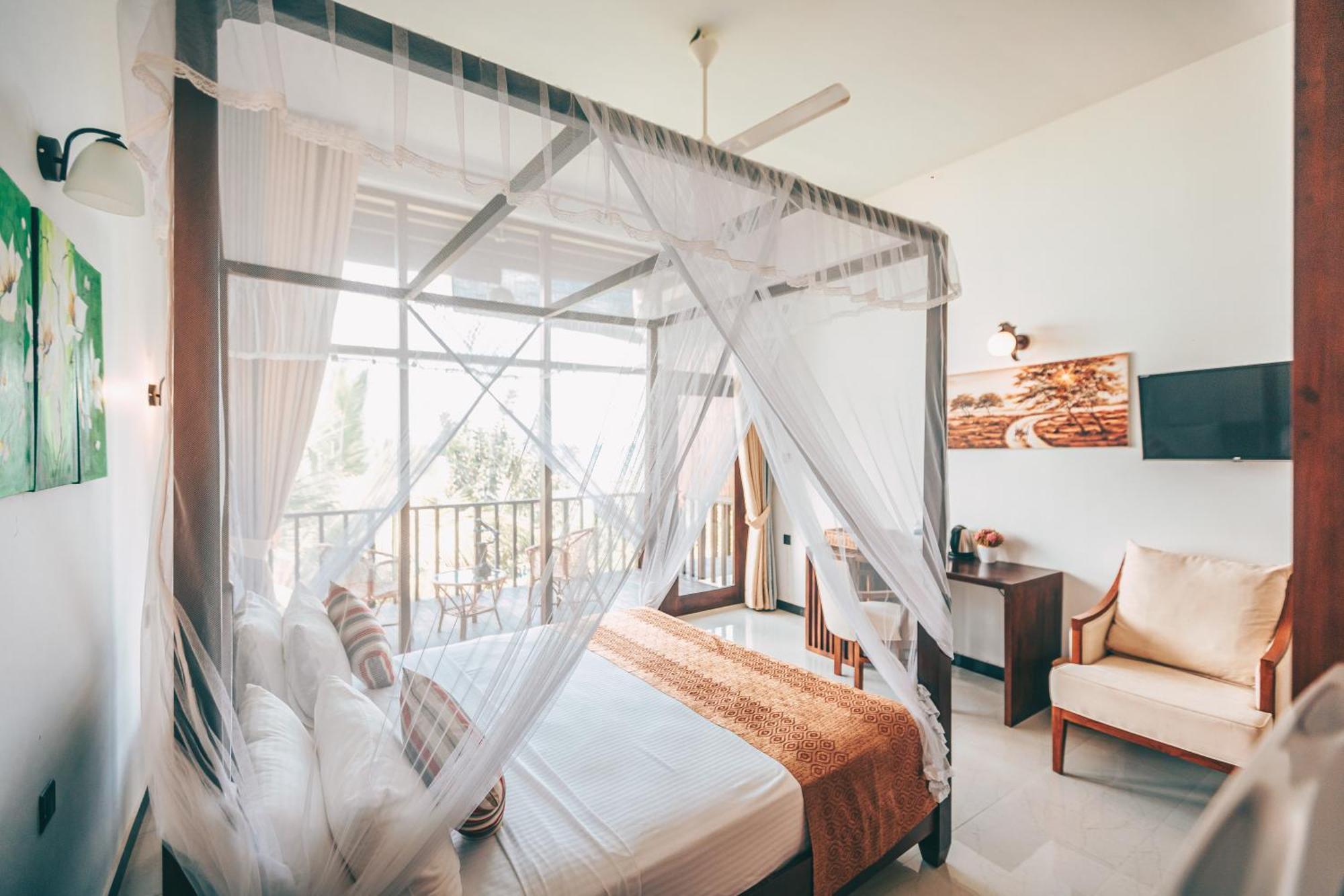 Samudra Beach Resort Тангалла Экстерьер фото