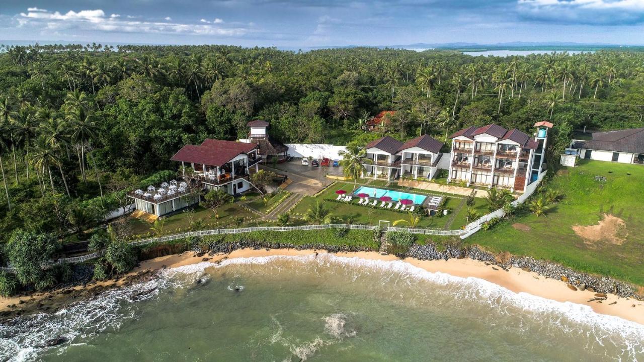Samudra Beach Resort Тангалла Экстерьер фото